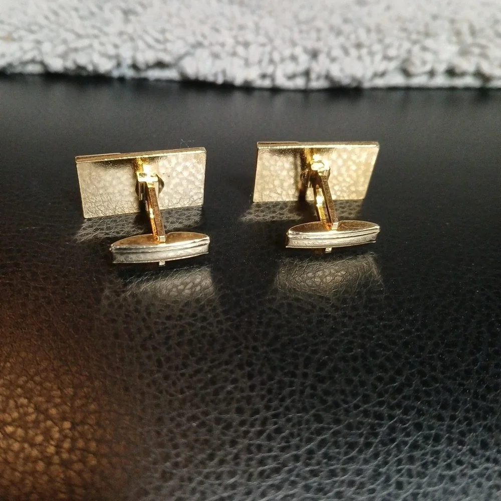 The Unbranded Brand vintage gold